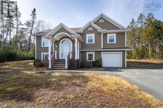 Detached House for Sale, 172 Henry Avenue, Fall River, NS