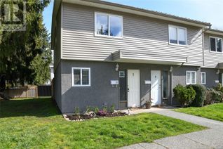 Townhouse for Sale, 1720 13th St #1, Courtenay, BC