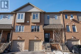 Condo Townhouse for Sale, 27 Aspen Park Way #18, Whitby (Downtown Whitby), ON