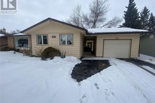 Bungalow for Sale, 204 Circlebrooke Drive, Yorkton, SK