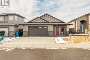 Bungalow for Sale, 108 Gateway Mews, Lethbridge, AB