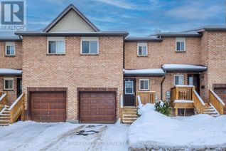 Condo Townhouse for Sale, 92 Loggers Run, Barrie (Ardagh), ON