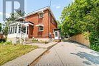 Triplex for Rent, 21 Thomson Street #Main floor, Barrie (City Centre), ON