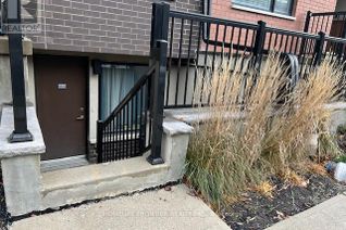 Townhouse for Sale, 157 William Duncan Road #5, Toronto (Downsview-Roding-CFB), ON