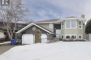 House for Sale, 6739 61 Street Close, Rocky Mountain House, AB