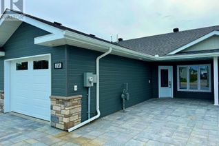 Townhouse for Sale, 14 Golf Street, Kapuskasing, ON