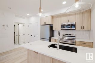 Condo Townhouse for Sale, 19 16231 19 Av Sw, Edmonton, AB