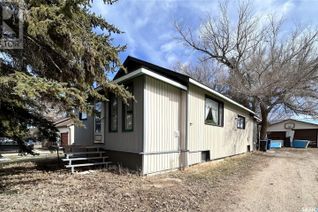 Bungalow for Sale, 625 Maharg Avenue, Burstall, SK