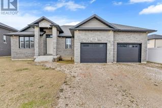 Bungalow for Sale, 1901 Villa Canal Drive, Kingsville, ON