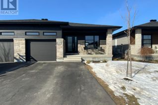 Bungalow for Sale, 445 Maize Street, Russell, ON