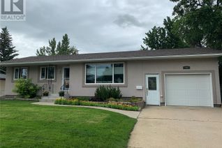 Property for Sale, 740 Rick Smith Crescent, Weyburn, SK Property for Sale, 740 Rick Smith Crescent, Weyburn, SK