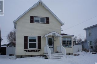 House for Sale, 818 3rd Street, Estevan, SK