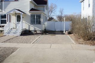 Property for Sale, 818 3rd Street, Estevan, SK Property for Sale, 818 3rd Street, Estevan, SK