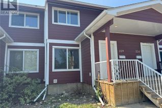 Townhouse for Sale, 1716 Willowbrook Crescent #229, Dawson Creek, BC