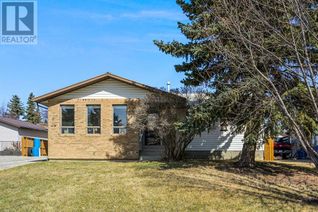 Property for Sale, 1418 Mcalpine Street, Carstairs, AB Property for Sale, 1418 Mcalpine Street, Carstairs, AB