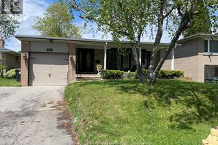 Backsplit for Sale, 28 Foxwarren Drive, Toronto (Bayview Village), ON