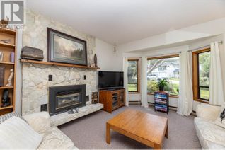 Property for Sale, 729 Maplewood Lane, Gibsons, BC Property for Sale, 729 Maplewood Lane, Gibsons, BC