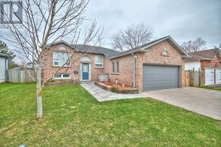 Bungalow for Sale, 12 Woodside Square, Pelham (Fonthill), ON