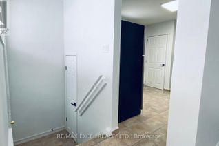 Bungalow for Rent, 88 Longford Drive #Main Floor, Newmarket (Bristol-London), ON