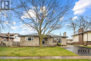 Bungalow for Sale, 22 Colonial Street, Welland (N. Welland), ON