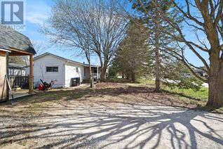 Bungalow for Sale, 2 East Street, Essa, ON