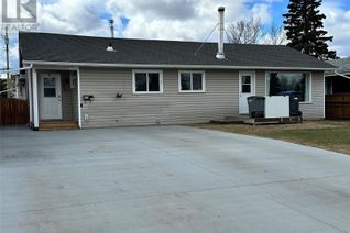 Property for Sale, 913 111 Avenue, Dawson Creek, BC Property for Sale, 913 111 Avenue, Dawson Creek, BC