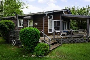 Bungalow for Sale, 35 Huron Street S, Ashfield-Colborne-Wawanosh (Ashfield), ON