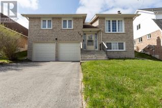Bungalow for Sale, 120 Rutledge Avenue, Newmarket (Huron Heights-Leslie Valley), ON