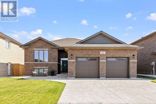 Raised Ranch-Style House for Sale, 1334 Deer Run Trail, Lakeshore, ON