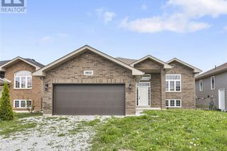 Raised Ranch-Style House for Sale, 1052 Lublin Avenue, Windsor, ON