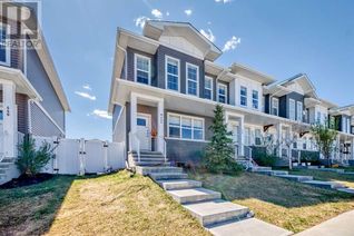 Property for Sale, 444 West Lakeview Drive, Chestermere, AB