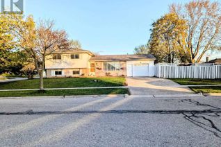 Sidesplit for Sale, 261 Overlea Drive, Kitchener, ON