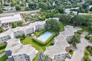 Townhouse for Sale, 60 Elmsdale Drive #9, Kitchener, ON