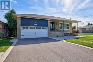 Bungalow for Rent, 215 Searle Avenue, Toronto (Bathurst Manor), ON