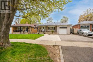 Property for Sale, 17 Forest Path Court, Toronto (Thistletown-Beaumonde Heights), ON Property for Sale, 17 Forest Path Court, Toronto (Thistletown-Beaumonde Heights), ON