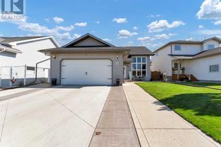 Property for Sale, 447 Vista Drive Se, Medicine Hat, AB