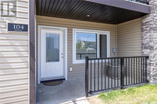Condo Townhouse for Sale, 104 110 Akhtar Bend, Saskatoon, SK