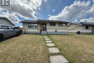 Property for Sale, 105 Tamarack Avenue, Hinton, AB Property for Sale, 105 Tamarack Avenue, Hinton, AB