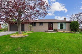 Bungalow for Sale, 381 Country Club Circle, Kawartha Lakes (Bobcaygeon), ON