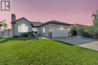 House for Sale, 107 Monica Bay, Carstairs, AB