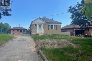 Property for Sale, 11 Flamingo Crescent, Toronto (Brookhaven-Amesbury), ON
