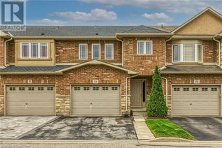 Townhouse for Sale, 10 Bellflower Boulevard, Hamilton, ON