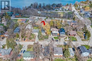 Bungalow for Sale, 8 Valley Road, Whitchurch-Stouffville, ON