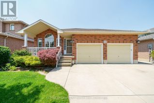 Backsplit for Sale, 212 Alderlea Avenue, Hamilton, ON