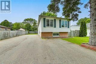 Bungalow for Sale, 1339 Ascot Circle, Sarnia, ON
