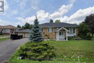 Bungalow for Sale, 126 Cascade Circle, Richmond Hill (Crosby), ON