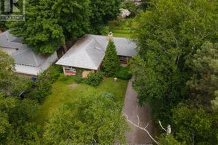 Property for Sale, 2 Gallacher Avenue, Richmond Hill (Oak Ridges), ON