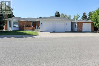 Property for Sale, 90 Tudor Crescent S, Lethbridge, AB