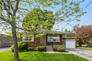 Bungalow for Sale, 40 University Avenue W, Cobourg, ON