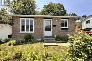 Property for Sale, 55 Pearson Dr, Elliot Lake, ON